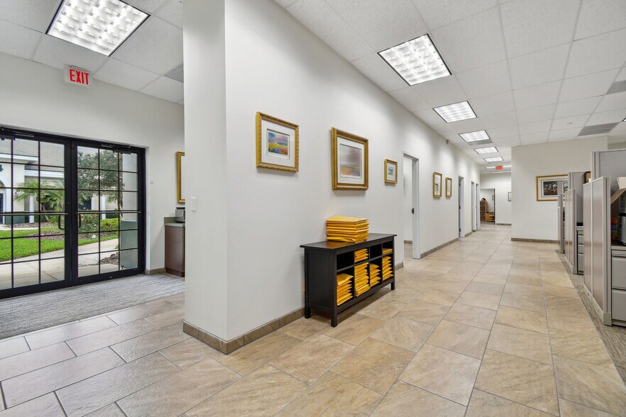 More Photos Of 8258 118th Ave N, Largo Medical For Sale