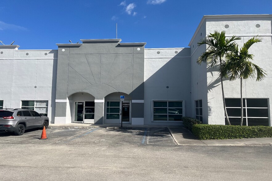 More Photos Of 11379-11399 NW 122nd St, Medley Warehouse For Sale