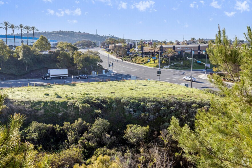 More Photos Of Business Park Dr & Poinsettia Ave, Vista Carwash For Sale