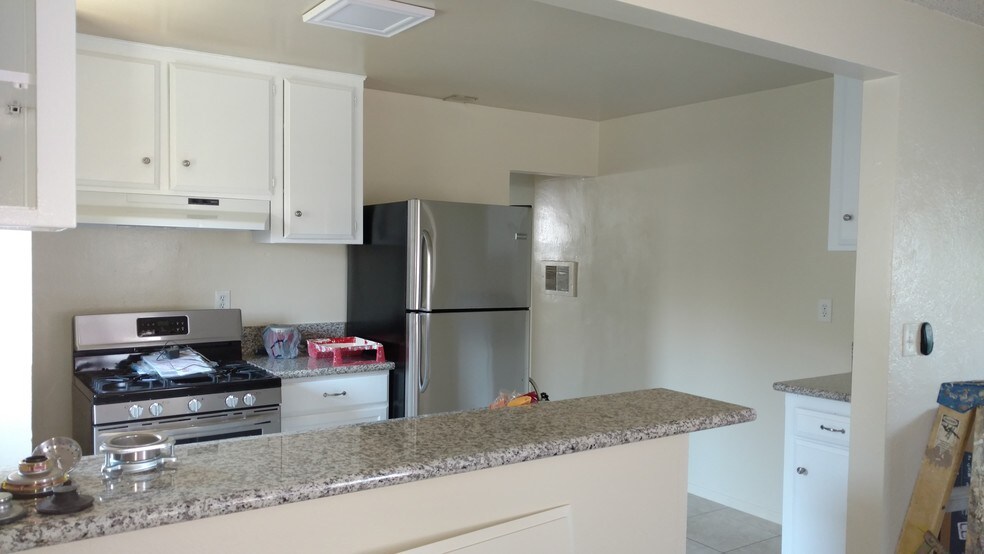 More Photos Of 201 S Vernon Ave, Azusa Apartments For Sale