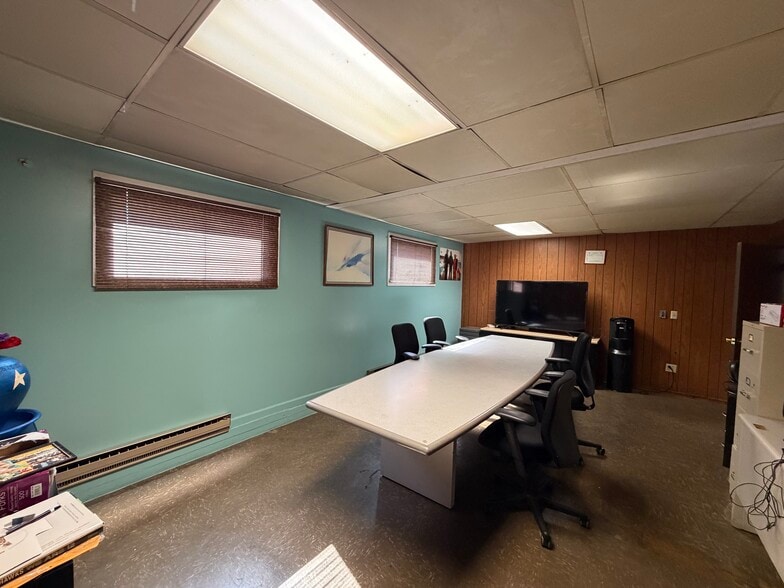 More Photos Of 8806-8810 Renton Ave, Seattle Flex For Lease