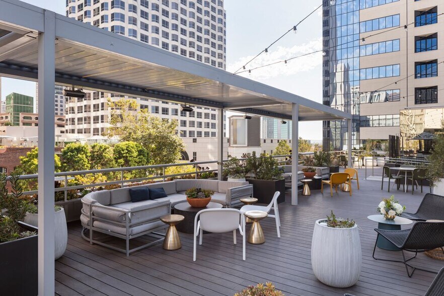 More Photos Of 401 W A St, San Diego Office For Lease