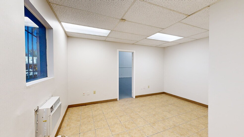 Primary Photo Of 18227-18243 NE 4th Ct, Miami Unknown For Lease