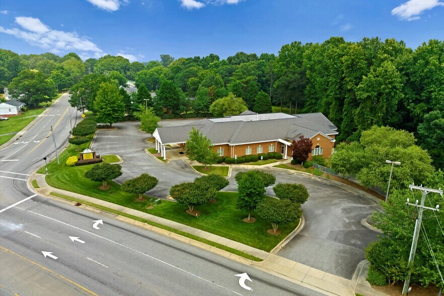 More Photos Of 1146 N New Hope Rd, Gastonia Medical For Sale