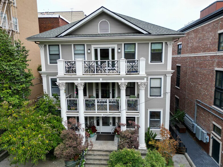 Primary Photo Of 2167 SW Yamhill St, Portland Apartments For Sale