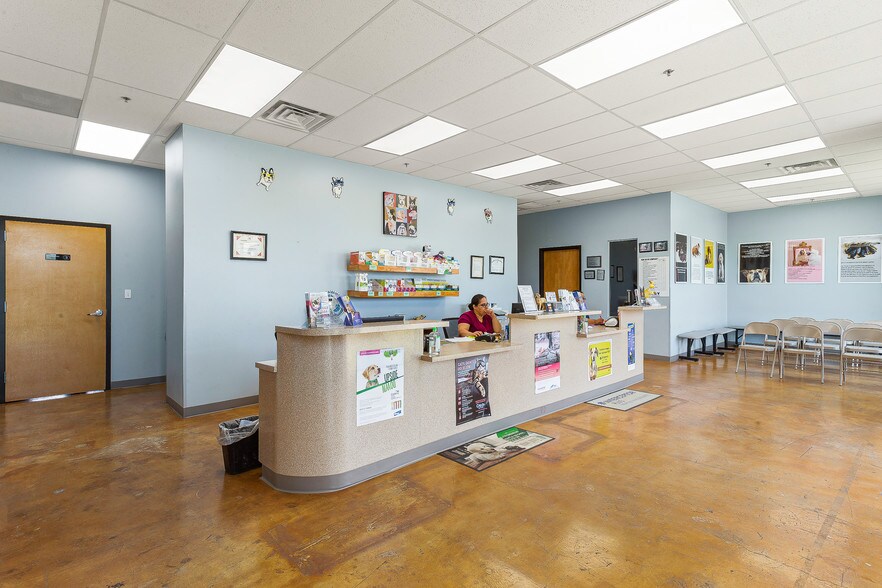 More Photos Of 500 E Hackberry Ave, McAllen Freestanding For Sale