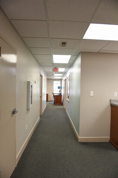 More Photos Of 1302 Somerville Rd, Decatur Freestanding For Lease