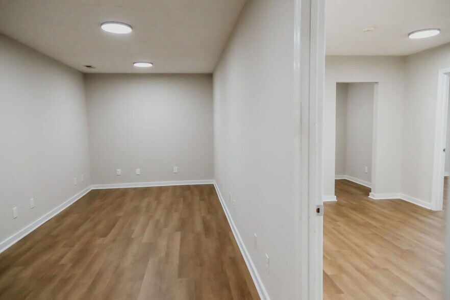 More Photos Of 307 Fields Dr, Aberdeen Warehouse For Lease