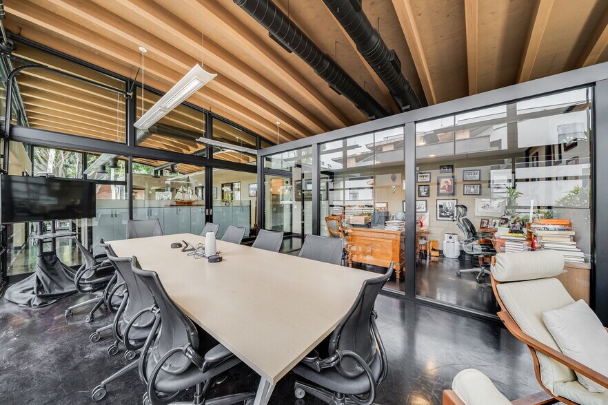 More Photos Of 345-349 3rd St, Laguna Beach Loft Creative Space For Sale