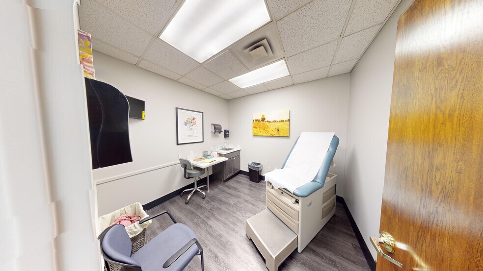 More Photos Of 9711 3rd Ave, Brooklyn Medical For Lease