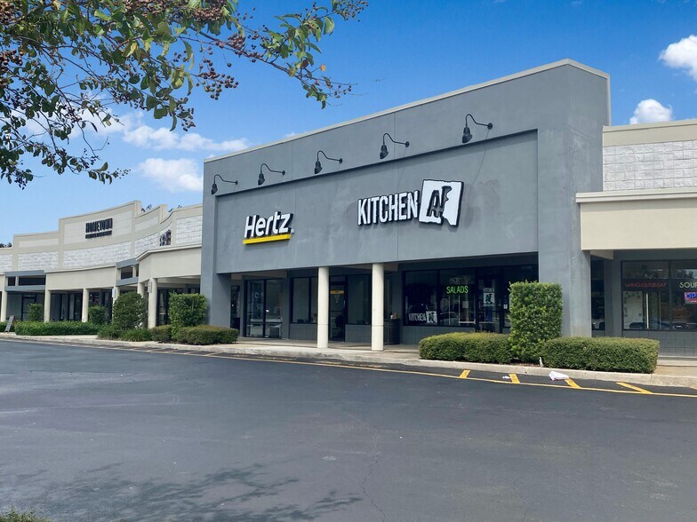 More Photos Of 4270 Aloma Ave, Winter Park Freestanding For Lease