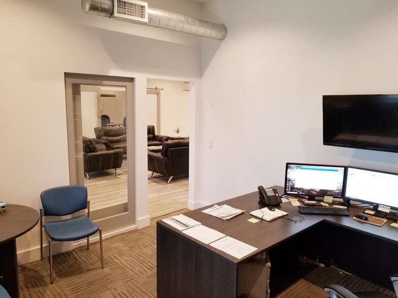 More Photos Of 2233 N 7th St, Phoenix Loft Creative Space For Lease