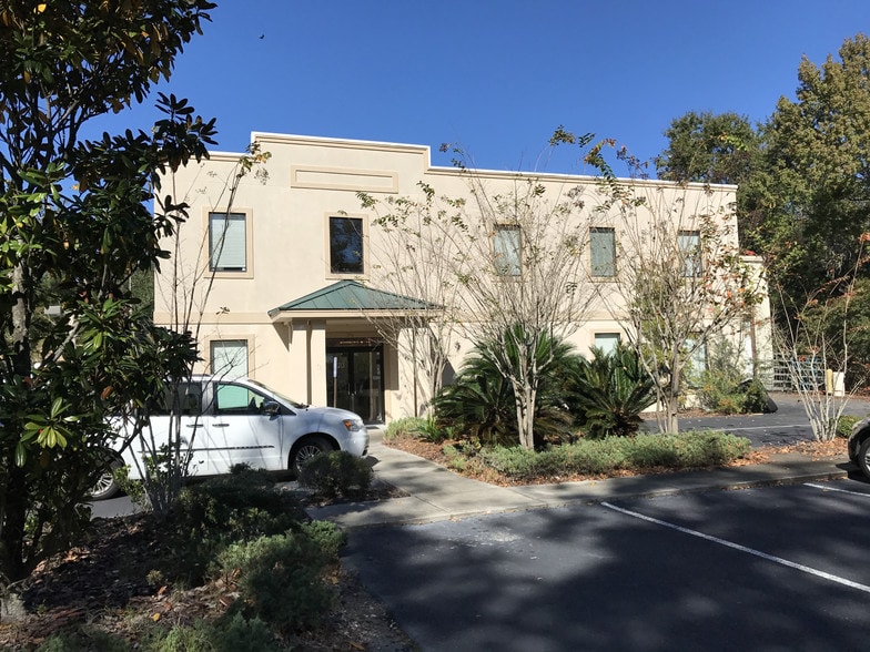 Primary Photo Of , Hilton Head Island Flex For Sale