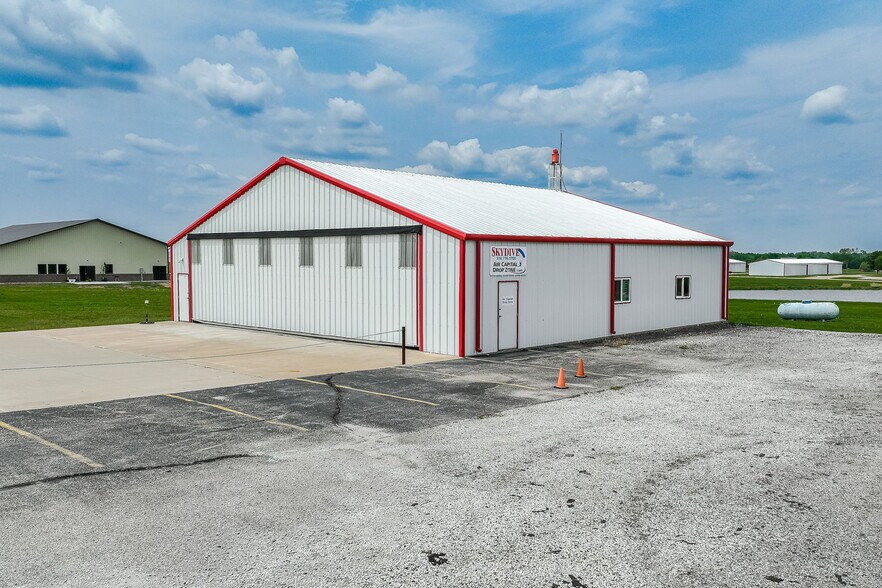 More Photos Of 7015 S 143rd St E, Derby Airplane Hangar For Sale