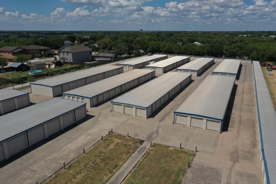 More Photos Of 15298 King Rd, Frisco Self Storage For Sale