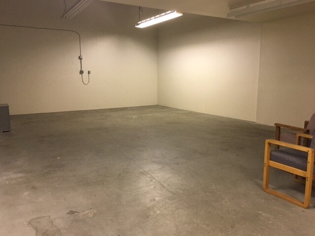 More Photos Of 9010 Oak St, Vancouver Warehouse For Sale