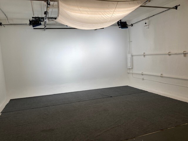 More Photos Of 1800 Essex St, Los Angeles Office Residential For Lease