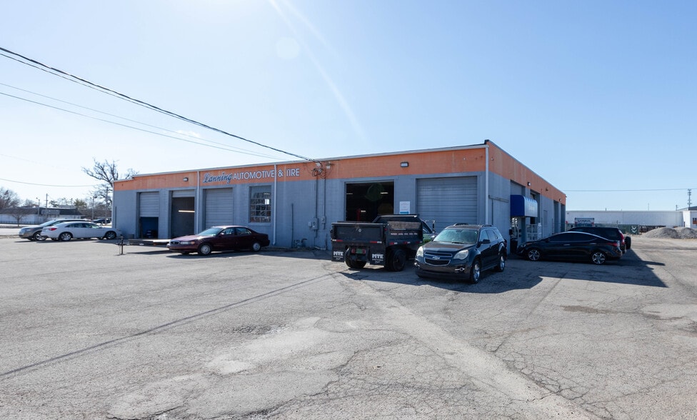 More Photos Of 2660 Hawcreek Blvd, Columbus Warehouse For Sale