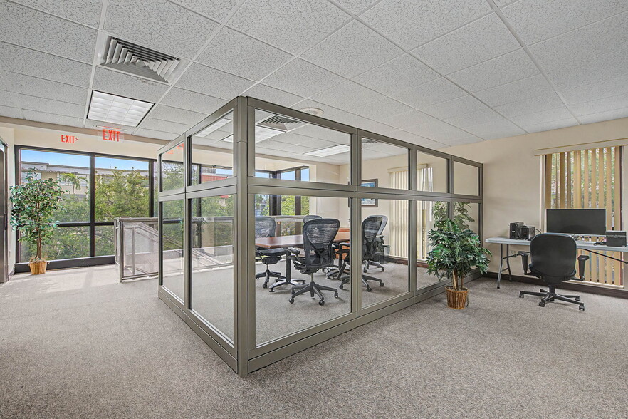 More Photos Of 9440 SW 77th Ave, Miami Office For Sale