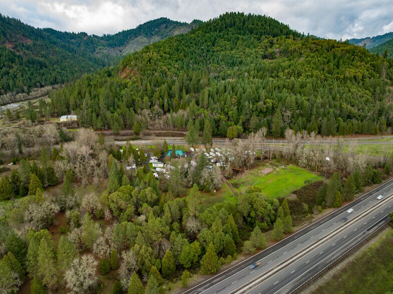 More Photos Of 999 Old Highway 99, Wolf Creek Specialty For Sale