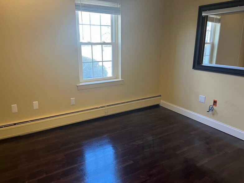 More Photos Of 335 Broad St, Clifton Office For Lease