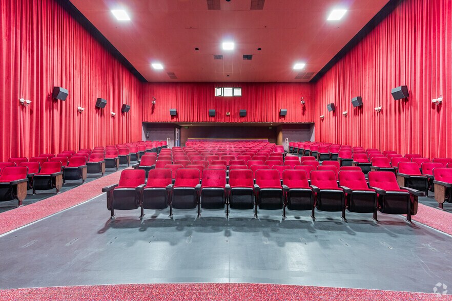More Photos Of 1521 S Bradley Rd, Santa Maria Movie Theatre For Sale