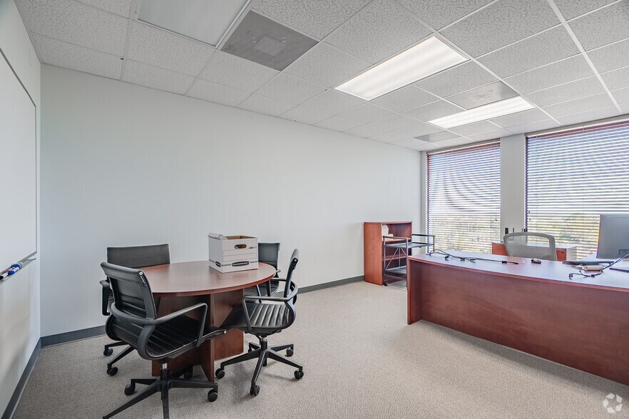 More Photos Of 8751 W Broward Blvd, Plantation Office For Sale