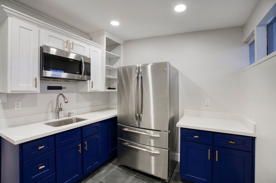 More Photos Of 1502 W Osborn Rd, Phoenix Office For Sale