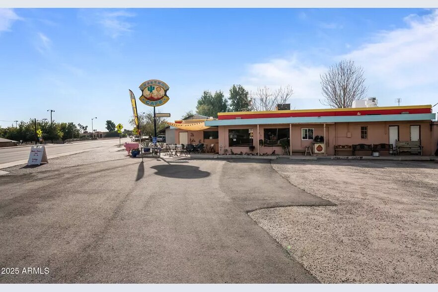 More Photos Of 686 N Tegner St, Wickenburg Restaurant For Sale