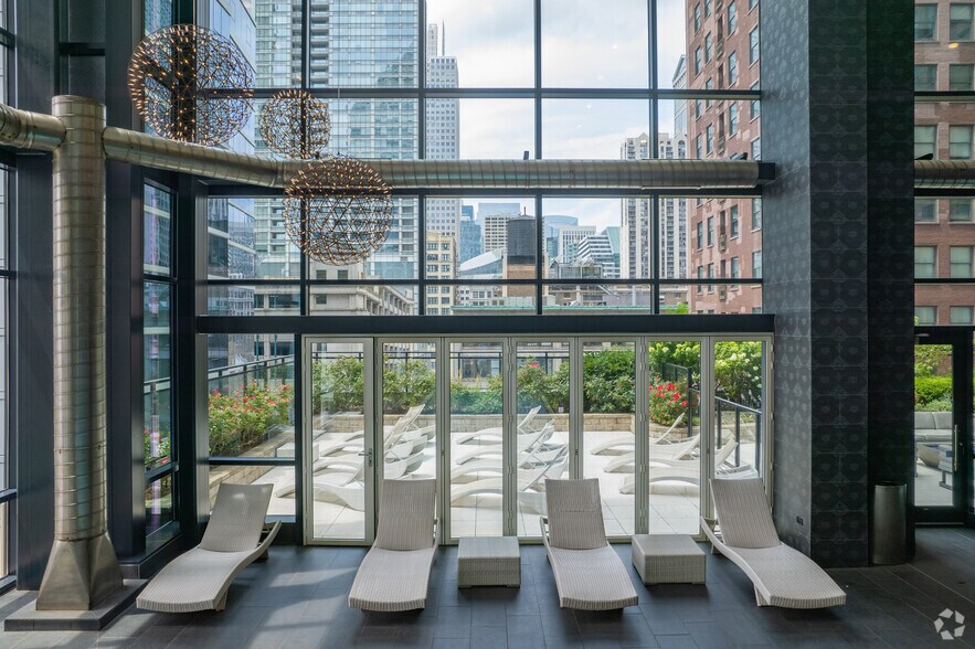 More Photos Of 73 E Lake St, Chicago Apartments For Sale