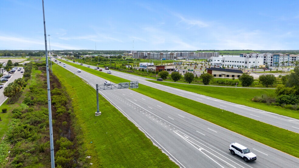 More Photos Of 6355 Initiative Blvd, Sarasota Storefront Retail Office For Lease