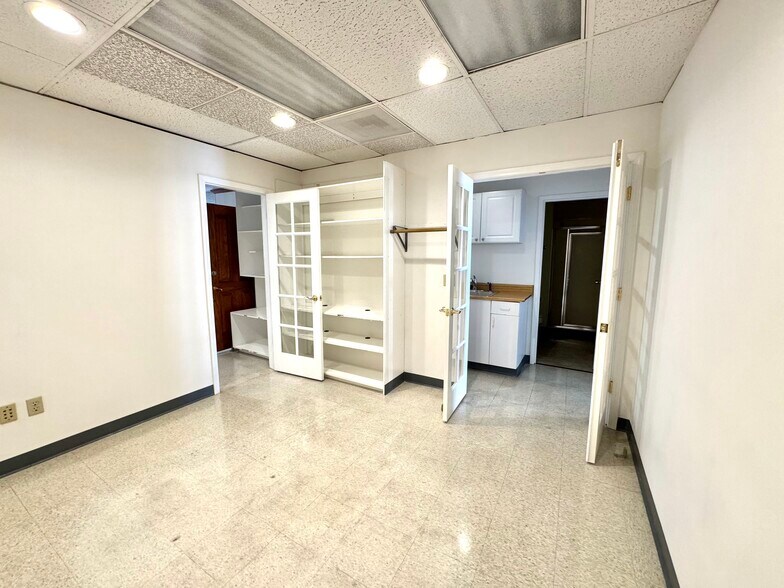 More Photos Of 75 Dillon Ave, Campbell Service For Sale