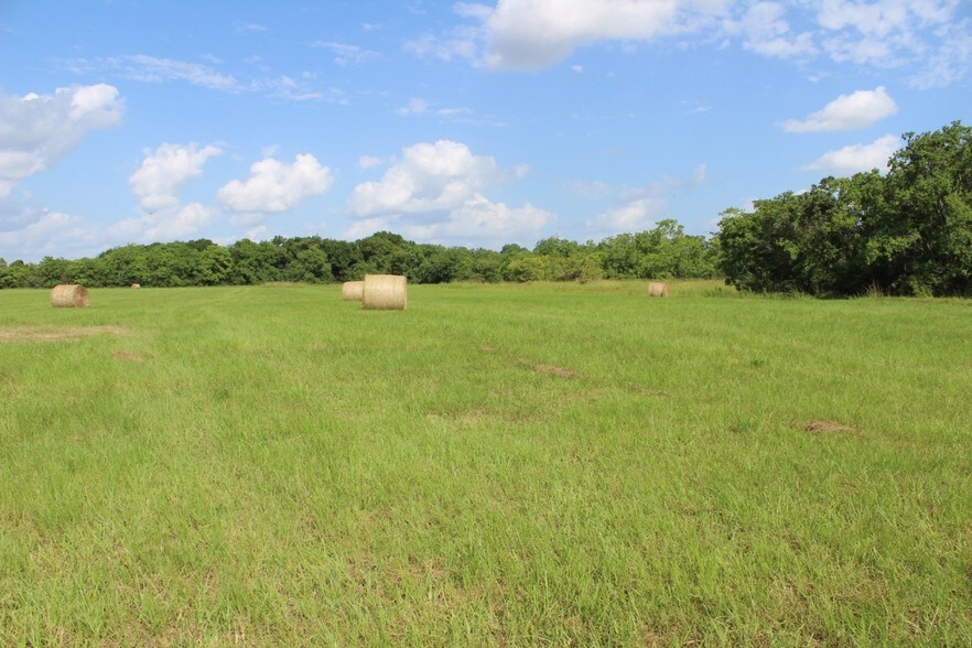 More Photos Of 20720 Cochran Rd, Prairie View Land For Sale