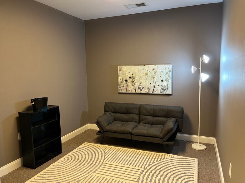 More Photos Of 3105 Creekside Village Dr, Kennesaw Office For Sale