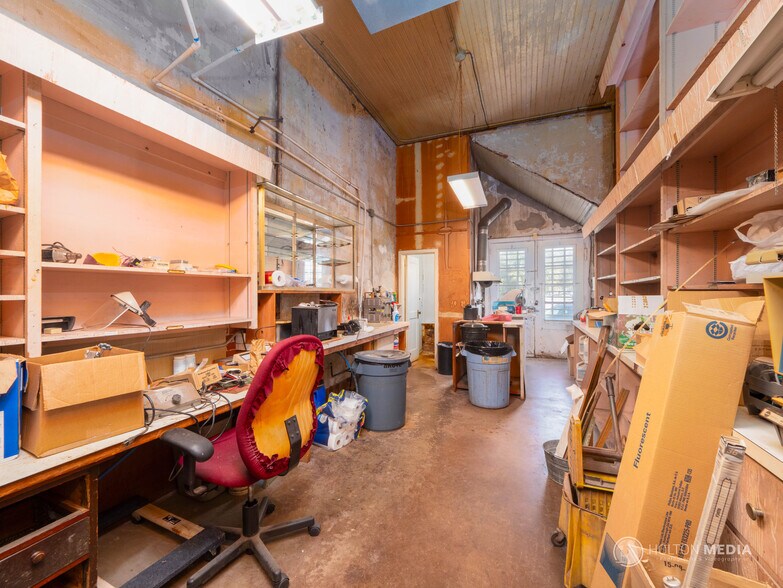 More Photos Of 1418 Newcastle St, Brunswick Storefront For Sale