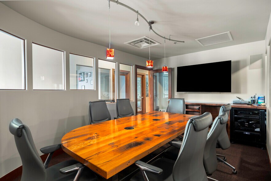 More Photos Of 35 5th St, Steamboat Springs Storefront Retail Office For Sale