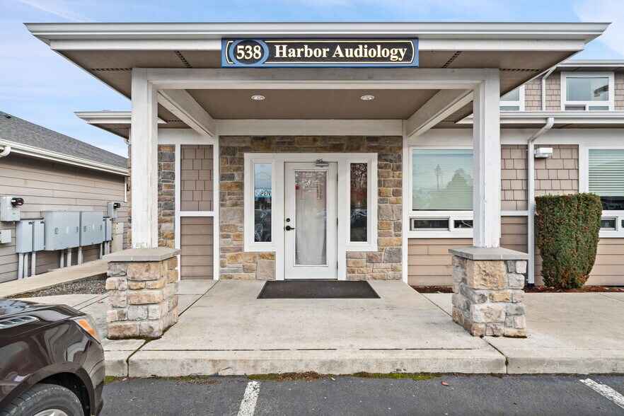 More Photos Of 538 N 5th Ave, Sequim Medical For Sale