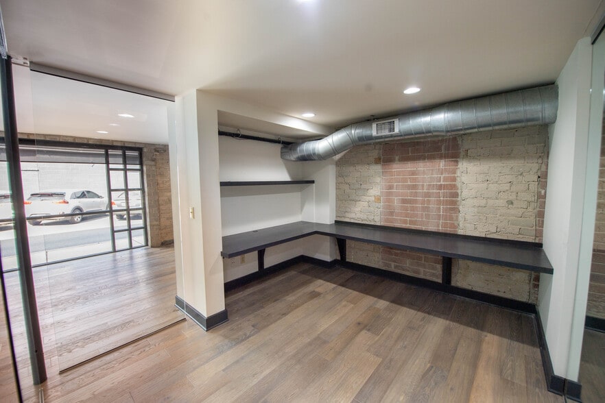 More Photos Of 1310 S Tryon St, Charlotte Office For Lease