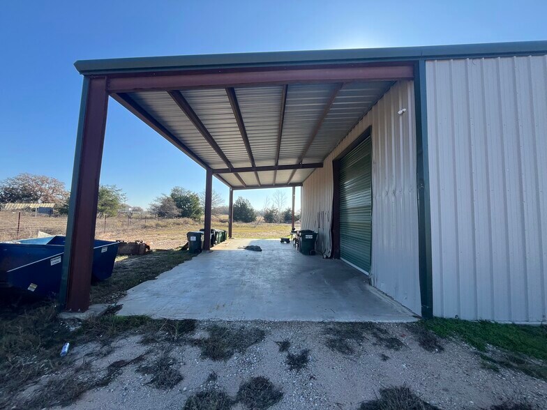 More Photos Of 413 FM 20, Bastrop Flex For Sale