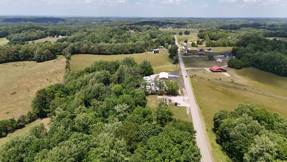 More Photos Of 2806 State Park Rd, Burkesville Freestanding For Sale