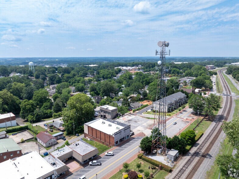 More Photos Of 123 W Main St, Buford General Retail For Sale