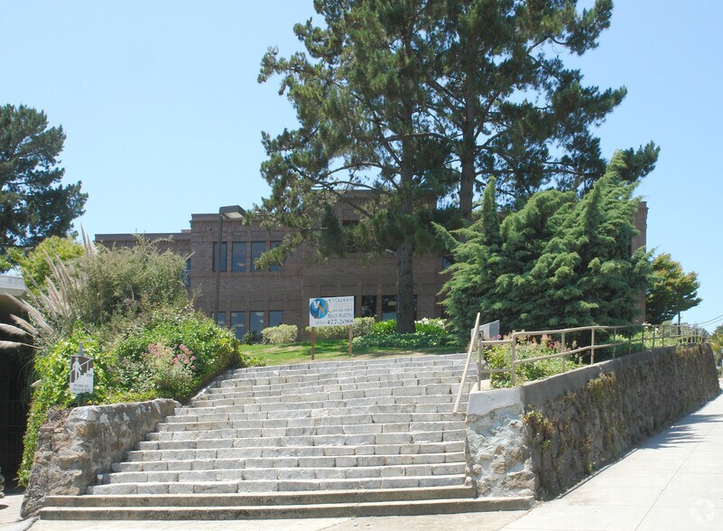 More Photos Of 133 Mission St, Santa Cruz Medical For Lease