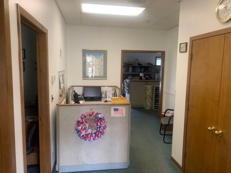 More Photos Of 35 Brant Ave, Clark Office For Sale