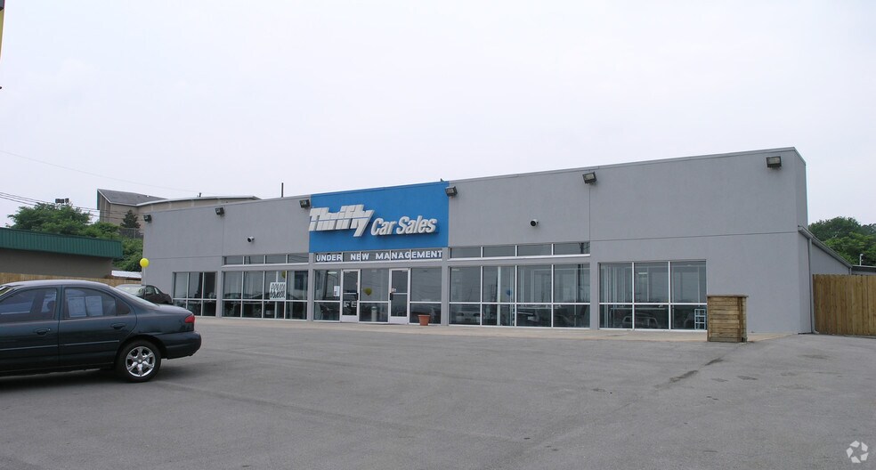 More Photos Of 4040 Lebanon Pike, Hermitage Freestanding For Lease