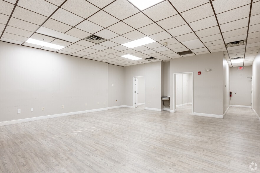 More Photos Of 499 NW 70th Ave, Plantation Office For Lease