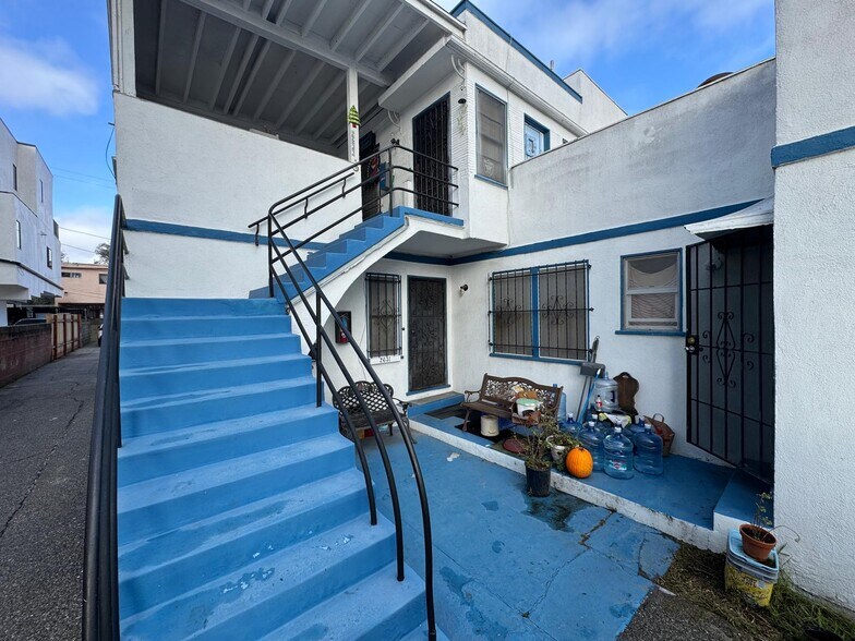 More Photos Of 2629 S Garth Ave, Los Angeles Multifamily For Sale