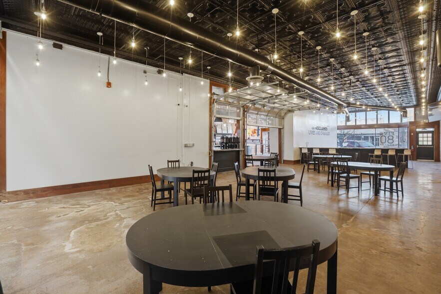 More Photos Of 122 E Randolph Ave, Enid Storefront Retail Residential For Sale