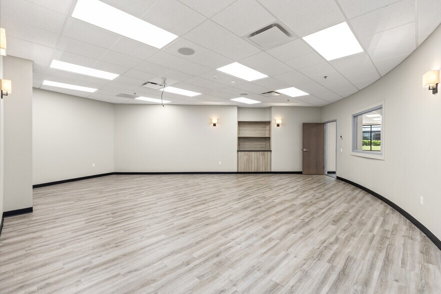 More Photos Of 801 NE Venture Dr, Waukee Daycare Center For Lease