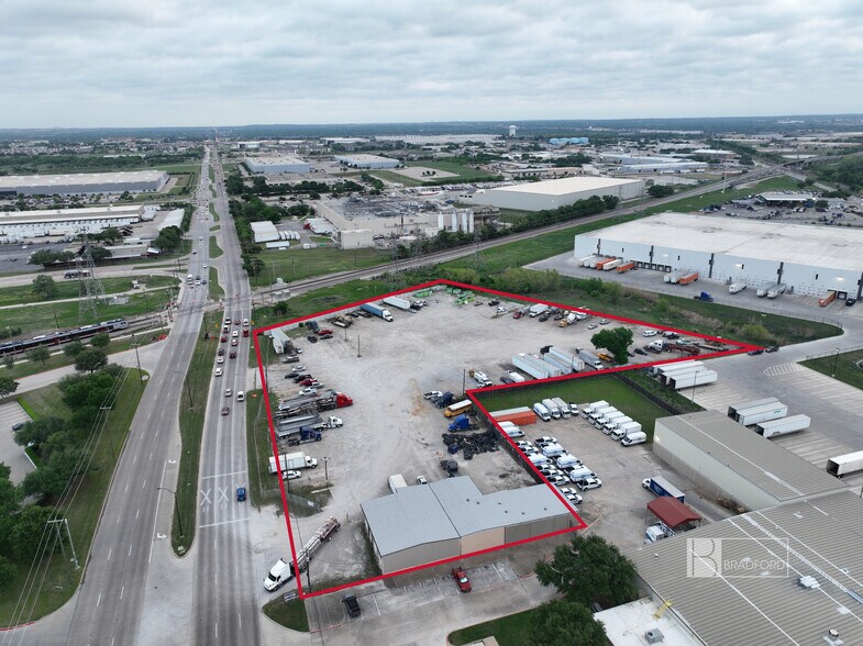 More Photos Of 3900 N Beach St, Haltom City Warehouse For Sale
