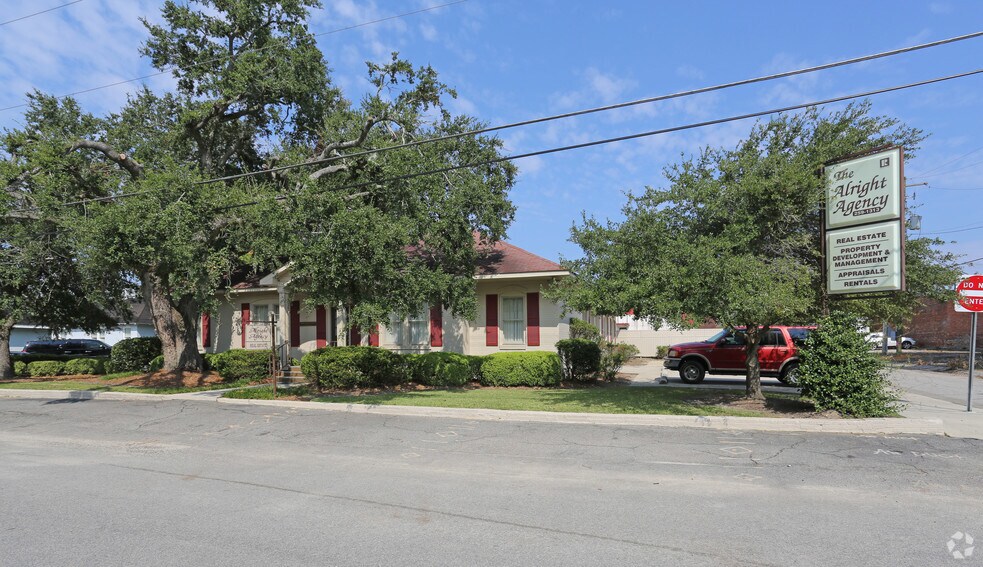 Primary Photo Of 191 Washington St, Barnwell Office For Sale
